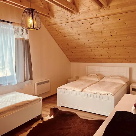 V Lesiku Alpesi faház